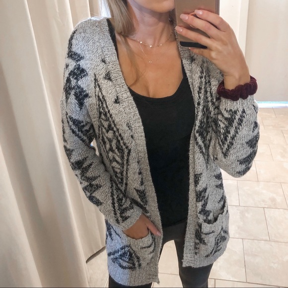 Garage Sweaters - Aztec Gray and Black Cozy Knitted Cardigan